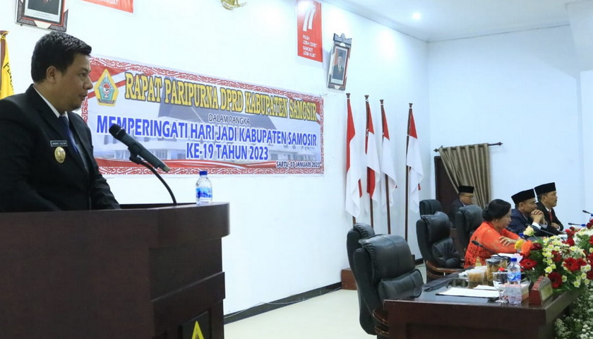 Dalam rangka memperingati hari jadi ke-19 Kabupaten Samosir, DPRD setempat menggelar rapat paripurna di Kantor DPRD Samosir, Sabtu (7/1/2023).
