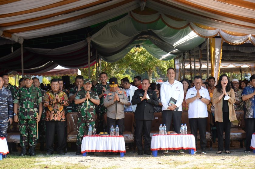 Edy dan Ribuan Masyarakat Doa Lintas Agama di Balige, Harapkan F1H20 Sukses