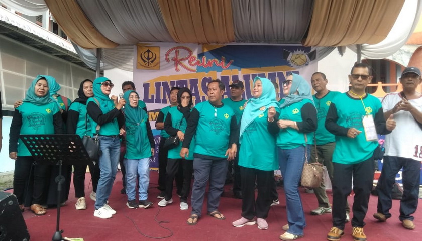 Alumni SMA Perguruan Nasional Khalsa menggelar 'Reuni Lintas Generasi' bertempat di lokasi sekolah yang berada di Jalan Teuku Umar, Medan, Sabtu (25/2/2023).