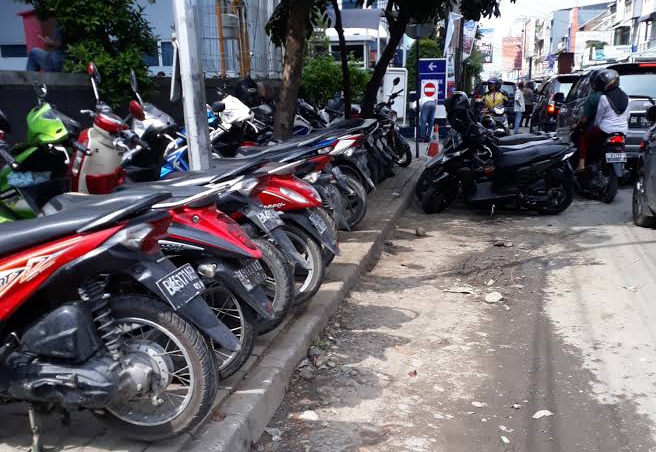 Mantan Anggota DPRD Medan Laporkan Pungli di Seputaran RS Murni Teguh