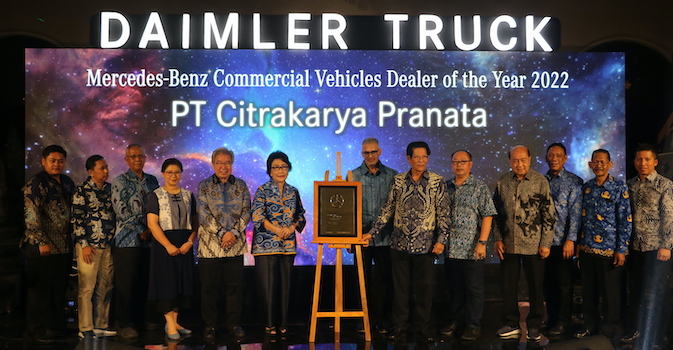 PT Citra Karya Pranata Dinobatkan sebagai Mercedes-Benz Truck dan Bus Dealer of the Year 2022
