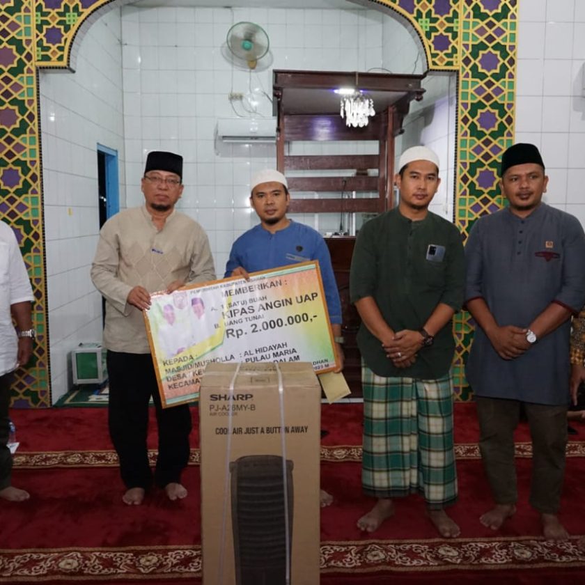 Sekda Asahan Safari Ramadhan ke Masjid Al Hidayah Pulau Maria