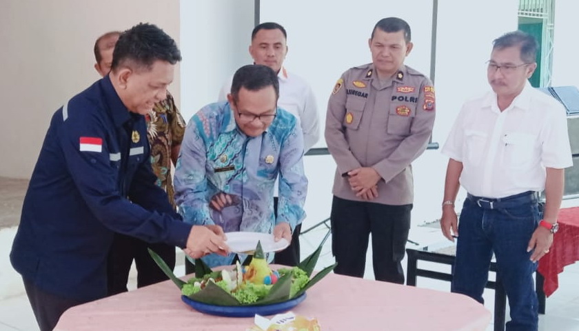 PKS yang telah mengarahkan Dana Aspirasi DPR RI untuk pengadaan 'penerangan jalan umum tenaga surya' (PJU-TS) di Kabupaten Batubara.