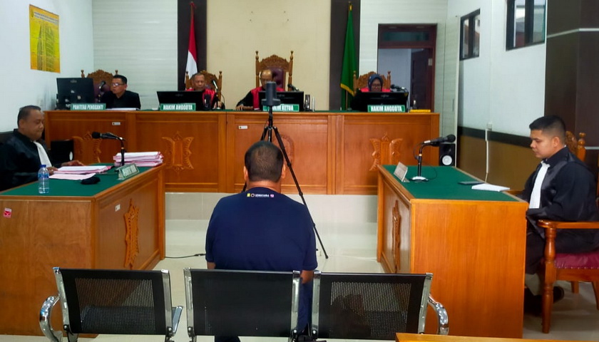 Hakim PN Lhoksukon, Rabu (15/3/2023), membacakan putusan terhadap para terdakwa kasus pencemaran nama baik Ketua PWI Kota Lhokseumawe Sayuti Achmad. Yakni, masing-masing 8 bulan penjara dan 10 bulan masa percobaan.