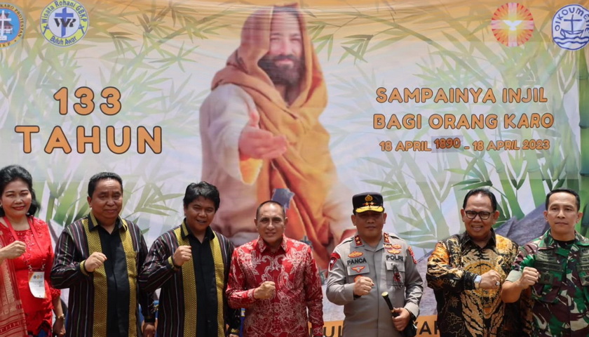 Ketua DPRD Sumut Baskami Ginting bersama Gubernur Sumatera Utara Edy Rahmayadi menghadiri Peringatan 133 Tahun Masuknya injil ke Tanah Karo, Selasa (18/4/2023). .
