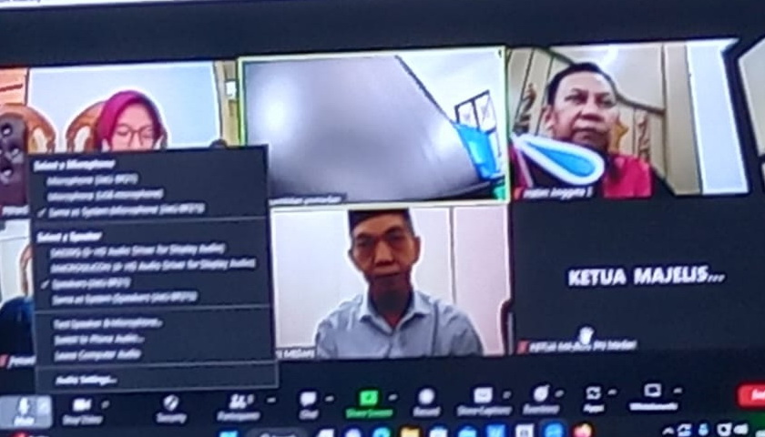 Makmun Suaidi Harahap, mantan Pejabat Pembuat Komitmen (PPK) kegiatan Pengembangan Instalasi Listrik di Kampus II eks Institut Agama Islam Negeri (IAIN) Sumut --sekarang: Universitas Islam Negeri Sumatera Utara (UINSU)-- lewat persidangan secara virtual dituntut 5,5 tahun penjara.