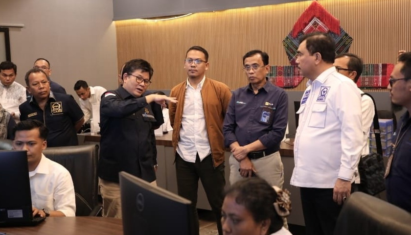 Direktur Jenderal Ketenagalistrikan Kementerian ESDM Jisman P Hutajulu dan anggota Komisi VII Hendrik Sitompul, menyambangi PLN UID Sumatera Utara, Selasa (18/4/2023), pukul 09.00 WIB.