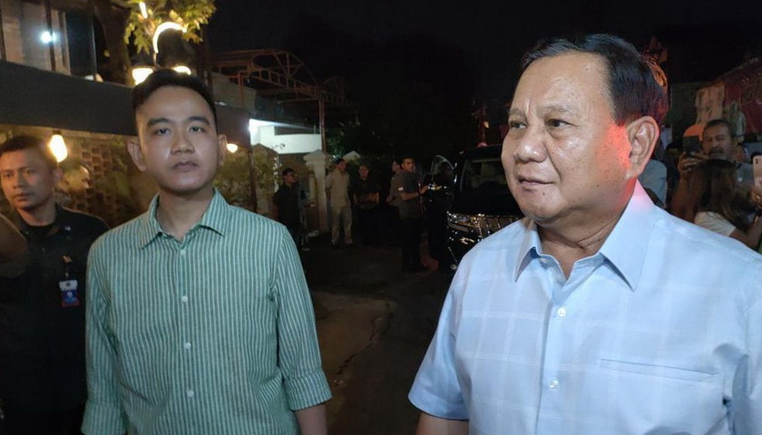 Pertemuan Prabowo Subianto dengan Walikota Surakarta Gibran Rakabuming Raka, sejatinya pertemuan biasa antara wakil pemerintah pusat dengan pemerintah daerah.