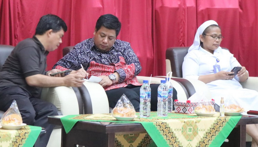 Pemkab Samosir terus berbenah, bekerja keras dalam mencari peluang pertumbuhan investor-investor baru di Kabupaten Samosir.