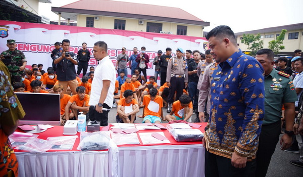 Wali Kota Medan Bobby Nasution mendukung penuh Polda Sumut, Kodam I/BB, Polrestabes Medan, dan Kodim 0201/Medan melakukan patroli dan penyekatan di sejumlah titik di Kota Medan maupun di perbatasan Kota Medan.