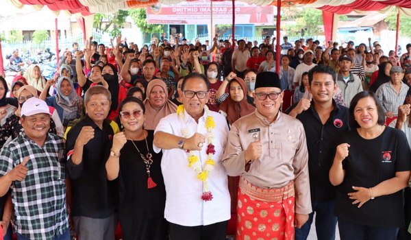 Ketua DPRD Sumut Baskami Ginting menyoroti sejumlah persoalan masyarakat tatkala melakukan rangkaian serap aspirasi (reses) di daerah pemilihannya, yaitu Kelurahan Sei Agul, Medan Barat.