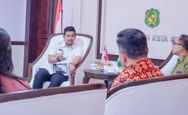 Pemko Medan menyambut baik digelarnya Festival Ekonomi Syariah (Fesyar) yang digagas oleh Bank Indonesia (BI)