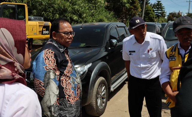 Ketua DPRD Sumut Baskami Ginting meninjau sejumlah Proyek Pemprovsu Tahun Anggaran 2022 di Tanah Karo, Rabu (7/7/2023).