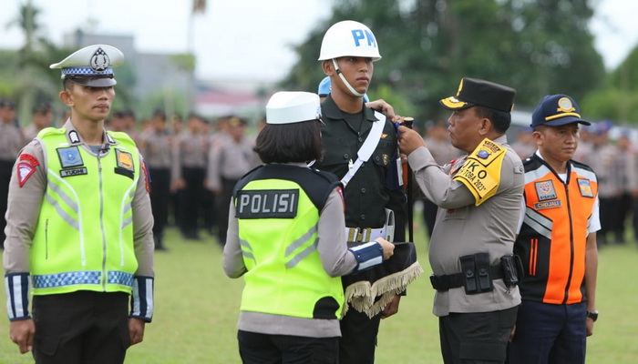 Polda Sumut menggelar Operasi Patuh Toba 2023 selama 14 hari secara serentak di wilayah Sumatera Utara (Sumut). Tujuannya untuk meningkatkan kedisiplinan masyarakat dalam berlalu lintas.
