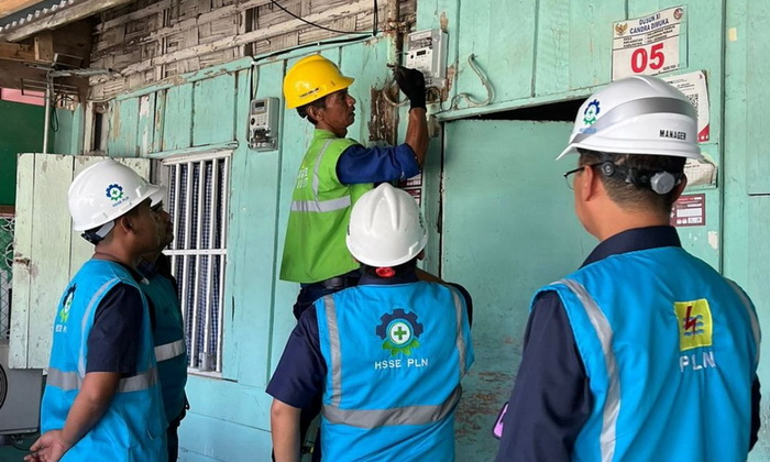 Penggantian meteran listrik konvensional dengan Smart Meter Advance Metering Infrastructure (AMI) terus berlangsung. Hal ini sebagai komitmen PLN Unit Induk Distribusi (UID) Sumatera Utara untuk terus meningkatkan pelayanan kepada pelanggan.