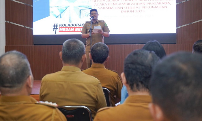 Pemko Medan menerima penyerahan prasarana, sarana dan utilitas (PSU) perumahan dari pengembang di wilayah Kota Medan.