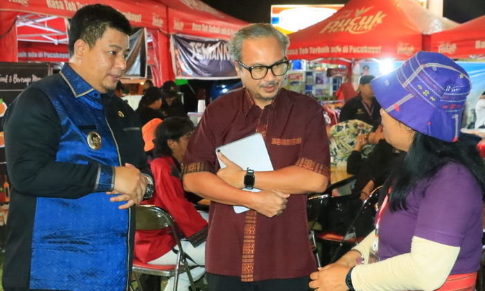 hari pertama pelaksanaan Samosir Music Internasional 2023 di Open Stage Tuktuk Siadong, Kecamatan Simanindo, Jumat (25/8/2023), menyuguhkan penampilan musisi daerah, nasional dan internasional.