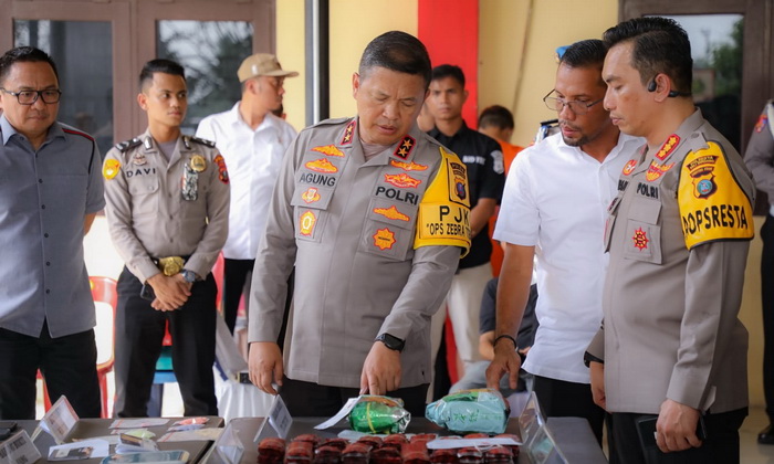 Polda Sumut memiliki komitmen dalam memberantas peredaran narkoba di seluruh wilayah Sumatera Utara. Komitmen itu tertuang dalam lima program prioritas, salah satunya 'Narkoba Musuh Bersama'.