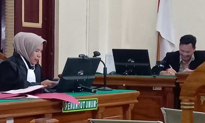 Dua 'anak buah' mantan Rektor Universitas Islam Negeri Sumatera Utara (UINSU) Prof Dr Saidurrahman, Kamis petang (14/9/2023), menjalani sidang di Cakra 2 Pengadilan Tipikor Medan.