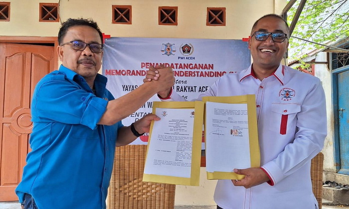 Yayasan Advokasi Rakyat Aceh (YARA) dan Persatuan Wartawan Indonesia (PWI) Provinsi Aceh menandatangani kesepahaman bersama (memorandum of understanding/MoU) tentang pemberian bantuan dan pendidikan hukum.