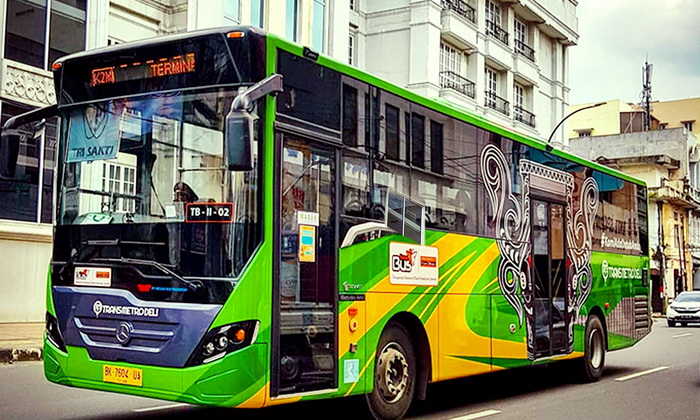 Dirut PT Medan Bus Transport sebagai pengelola Trans Metro Deli, Djumongkas Hutagaol, mengklarifikasi soal keterlambatan gaji para supir bus modern tersebut