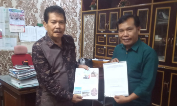 Tokoh masyarakat Sumatera Utara Djumongkas Hutagaol menyambut baik dan mendukung perjuangan Panitia Percepatan Provinsi Tapanuli (PPPT) Pro Deo et Patria guna merealisasikan terbentuknya Protap sesegera mungkin .