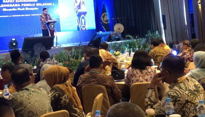 Ketua Dewan Kehormatan Penyelenggara Pemilu (DKPP) Heddy Lugito mengatakan, sejak berdirinya lembaga ini selama 11 tahun, baru kali ini menggelar rapat koordinasi (rakor) se-Indonesia. Di mana daerah Sumatera Utara masuk dalam Wilayah III.