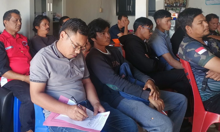 Ketua Panitia Musorkab (Musyawarah Olahraga Kabupaten) KONI (Komite Olahraga Nasional Indonesia) Kabupaten Tapanuli Utara Tahun 2023 Joinher Ambarita bersama Ketua Pengarah Brandy Hutauruk, secara resmi membuka tahapan pendaftaran bakal calon Ketua KONI Taput 2023 - 2027 di Gedung KONI Taput, Kompleks Terminal Madya Tarutung.