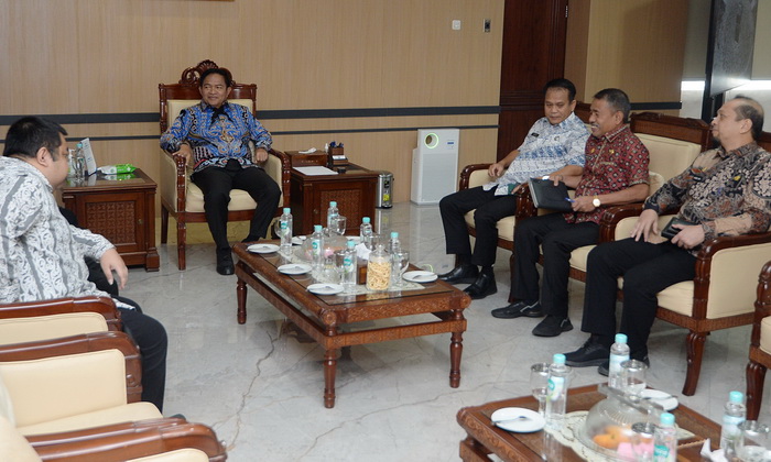 Pj Gubernur Sumut Hassanudin mengajak Pemerintah Kabupaten/Kota se-Sumut, untuk terus berinovasi mengembangkan potensi daerah.