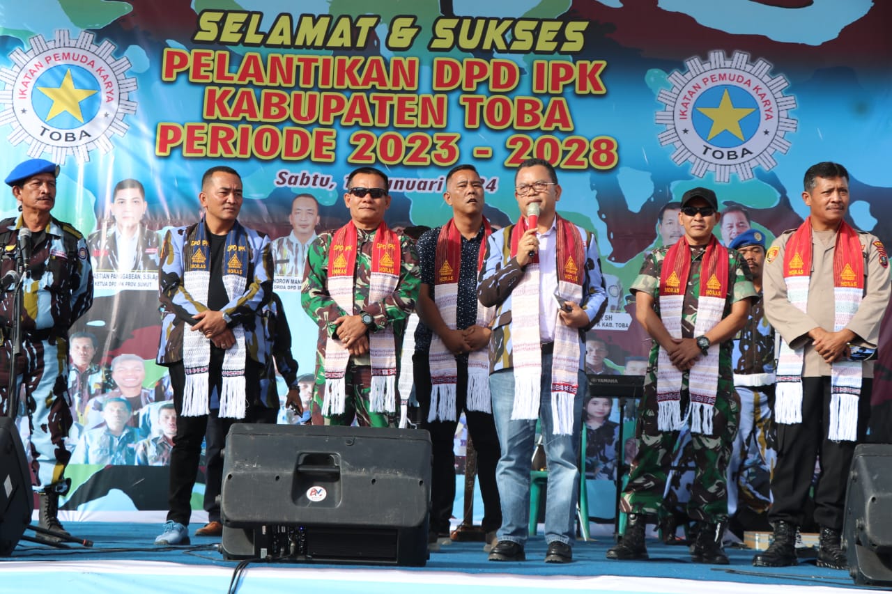 Bupati Toba, Ir. Poltak Sitorus bersama Forkopimda menghadiri pelantikan Dewan Pengurus Daerah (DPD) Ikatan Pemuda Karya (IPK) Kabupaten Toba.