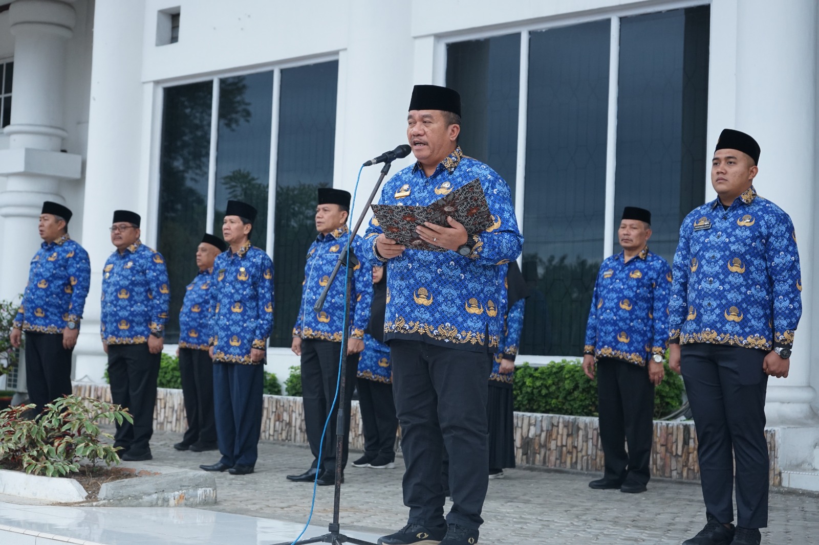 Wakil Bupati Asahan Taufik Zainal Abidin S Sos MSi menekankan kepada Aparatur Sipil Negara agar menggunakan media sosial dengan bijak jelang Pemilu 2024