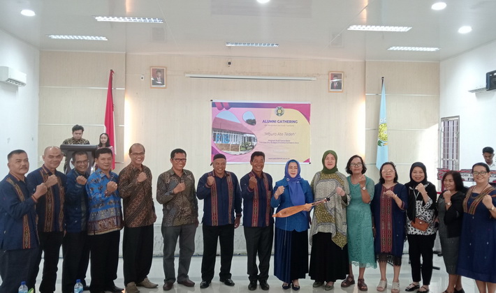 Dekan Fakultas Ilmu Budaya Universitas Sumatera Utara (FIB USU) Prof Dr T Thyrhaya Zein MA sangat berterimakasih dan mengapresiasi bantuan seperangkat alat musik Batak Toba dari alumni Drs Tigor Tampubolon.