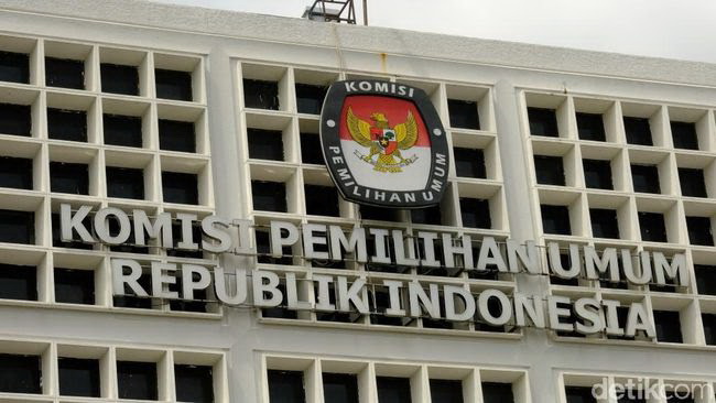 Komisi Pemilihan Umum (KPU) RI sudah menyiapkannya sanksi kepada anggota KPU Kota Padangsidimpuan, berinsial PH terjaring operasi tangkap tangan (OTT) dilakukan Tim Saber Pungli Polda Sumatera Utara (Sumut)