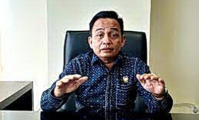 Ketua Komisi II DPRD Medan Sudari meminta Dinas Ketenagakerjaan Kota Medan untuk membentuk Satgas Perlindungan Buruh. Hal itu guna memberikan perlindungan terhadap buruh terkait hak-hak normatifnya.