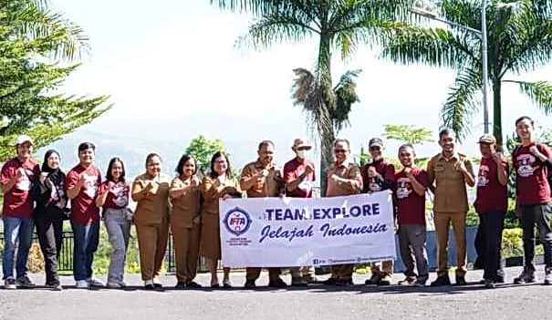 Hari ini, Senin (18/3/2024), tim eksplor jelajah Indonesian Fighter Tourism Association (IFTA) mengunjungi Kantor Bupati Pakpak Bharat di Kompleks Panorama Indah Sindeka, Salak.