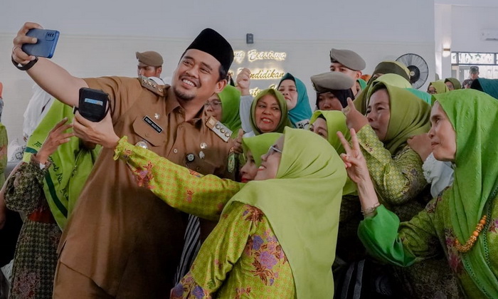 Wali Kota Medan Bobby Nasution berharap Muslimat NU terus berkolaborasi dan ikut berkontribusi dalam mewarnai pembangunan Kota Medan.