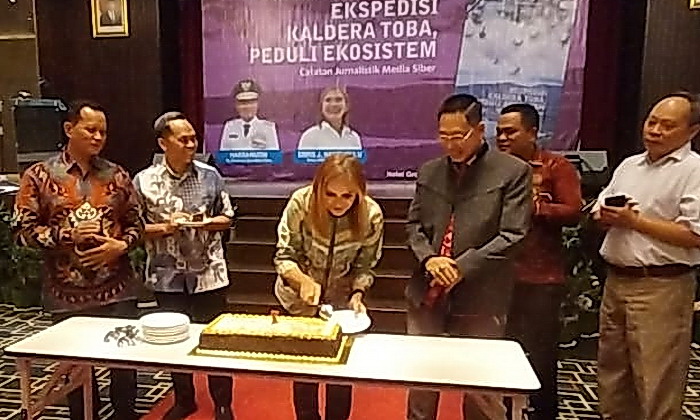 SMSI (Serikat Media Siber Indonesia) Sumut terus menggaungkan upaya untuk meraih kembali Predikat Kartu Hijau (Green Card) Geopark Kaldera Toba, Sumatera Utara dari UNESCO.