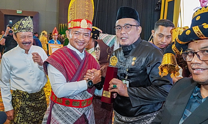 Dinilai berhasil dalam membangun daerah, Pemko Medan meraih Penghargaan Pembangunan Daerah (PPD) Tingkat Provinsi Sumatera Utara Tahun 2024.