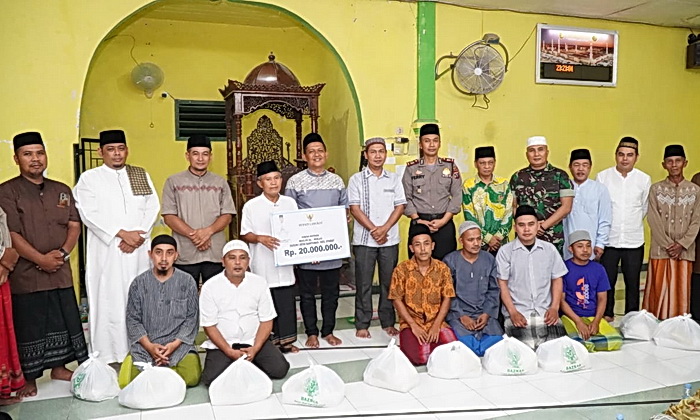 Tim I Safari Ramadhan Kabupaten Langkat yang diketuai Pj Bupati Langkat HM Faisal Hasrimy AP MAP diwakili Plt Kadis Kominfo Langkat H Sutrisuanto SSos MAP
