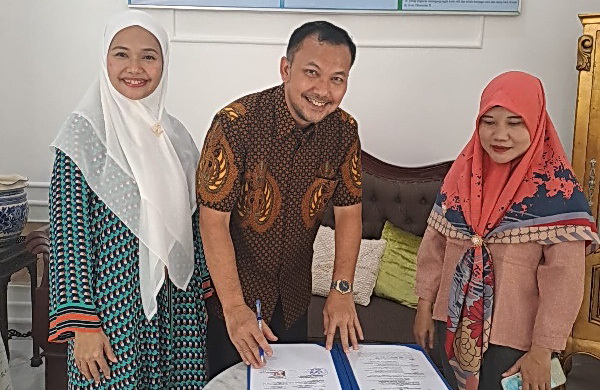 Unimed (Universitas Negeri Medan) melakukan perjanjian kerjasama dengan Klinik dr Irvan Dalimunthe II Jalan Ahmad Yani Kota Tebingtinggi