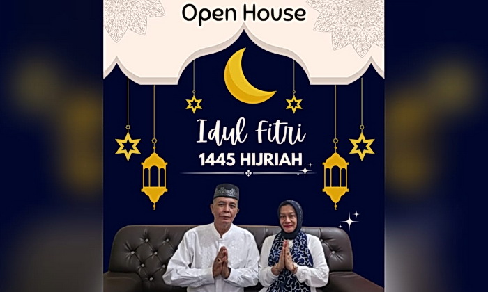 Ketua Yayasan Universitas Labuhanbatu (ULB) Halomoan Nasution SH menggelar open house dalam rangka memeriahkan Hari Raya Idulfitri 1445 Hijriah