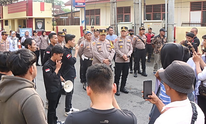 Polres Binjai mendapat penghargaan dari Komunitas DPC 234 SC Binjai dan RNR Kota Binjai.