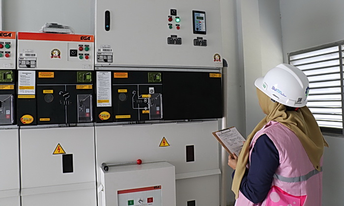 PLN UID Sumujt bersama UP3 Lubuk Pakam berhasil melakukan penyalaan pelanggan baru dengan daya 865.000 VA di Stadion Madya Dispora Sumut, Selasa (21/5/2024).