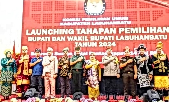 Menjelang pesta demokrasi, KPU Labuhanbatu menggelar acara Launching Tahapan Pilkada Tahun 2024, berlangsung di Ballroom Suzuya Hotel Rantauprapat.