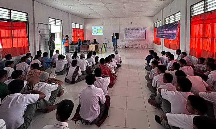 PLN Unit Pelaksana Pelayanan Pelanggan (UP3) Sibolga lakukan edukasi bahaya listrik kepada siswa/siswi SMK Negeri 1 Sigumpar, Kabupaten Toba, Sumatera Utara.