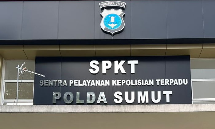 Sejumlah wartawan di Kota Medan, Jumat (26/7/2024), melaporkan seorang pria berinisial H ke Polda Sumut, terkait dugaan menghambat tugas jurnalistik.