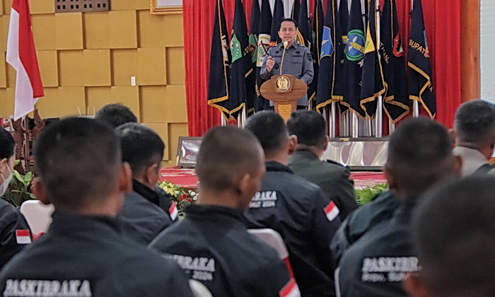 Penjabat (Pj) Gubernur Sumatera Utara (Sumut) Agus Fatoni mengapresiasi Pasukan Pengibar Bendera Pusaka (Paskibraka) Sumut 2024 yang telah sukses menjalankan tugas.