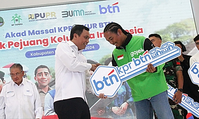 PT Bank Tabungan Negara (Persero) Tbk (BTN) menggelar akad massal KPR 4.824 unit rumah yang dilakukan secara serempak di sejumlah wilayah di Indonesia dalam waktu sehari.