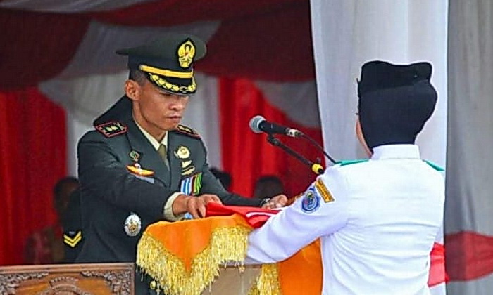 Usai Upacara Penaikan Bendera Merah Putih HUT Kemerdekaan ke-79 RI, Sabtu (17/8/2024) pagi, yang berlangsung khidmat, maka sore harinya berlangsung upacara penurunan bendera.