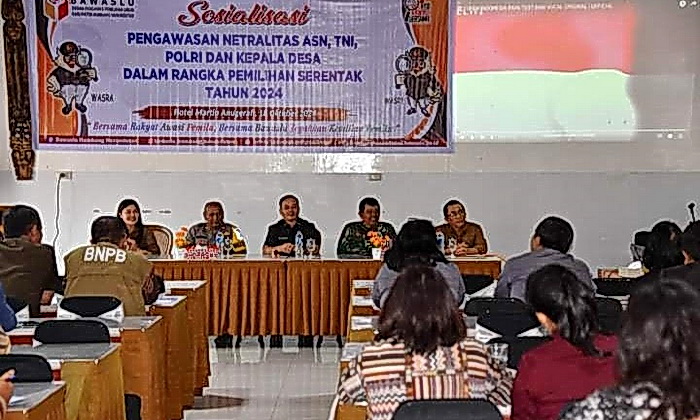 Badan Pengawas Pemilihan Umum (Bawaslu) Humbang Hasundutan (Humbahas) melaksanakan Sosialisasi Pengawasan Netralitas Aparatur Sipil Negara (ASN), TNI, Polri, dan kepala desa, dalam rangka Pemilihan Serentak Tahun 2024